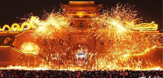 春节期间郓城水浒好汉城：热闹非凡，文化与欢乐同行