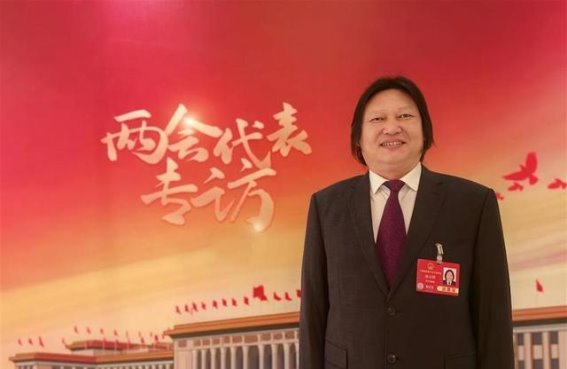 推动“春秋假”制度，激发消费新动能