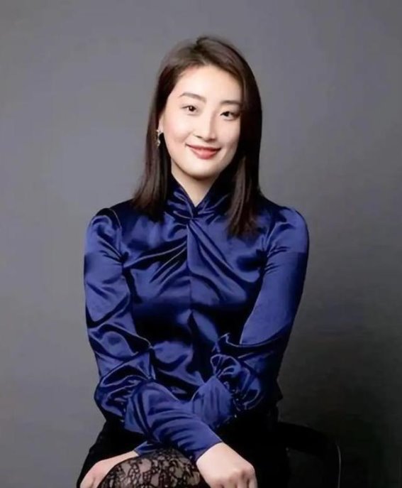 宗馥莉的革命风暴：娃哈哈高层“大换血”背后的深意