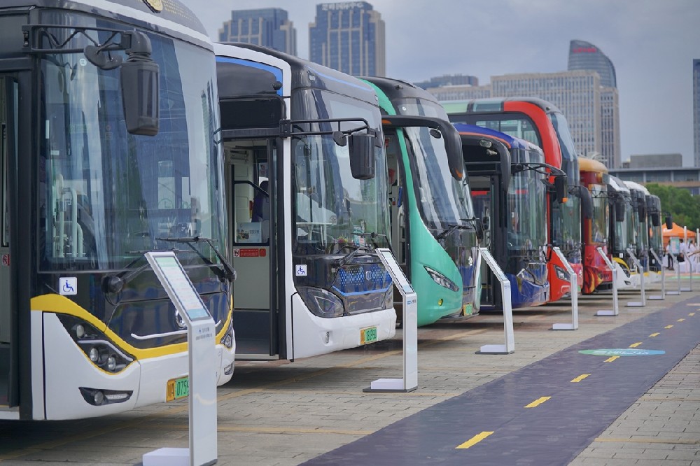 熊导航报道：科创未来丨揭秘成都大运会“绿色交通”密码