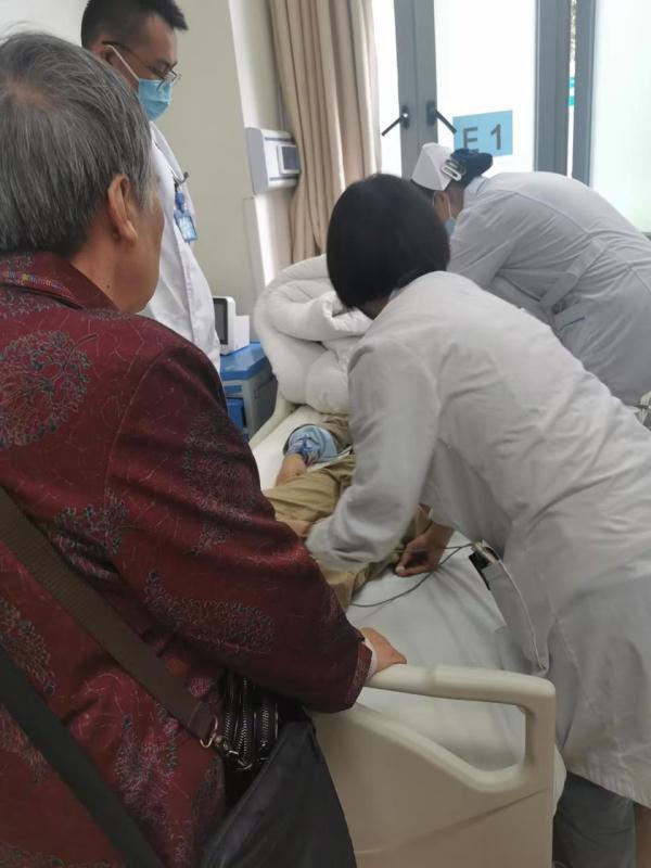 旅客突发疾病，湖南航空A67773航班紧急备降昆明