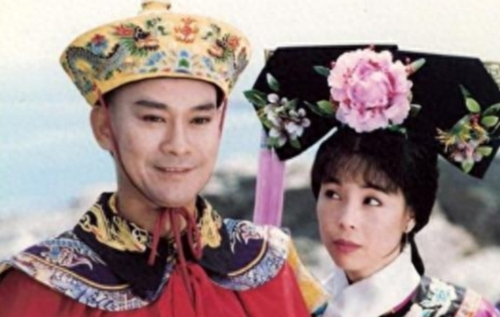 乾隆赏赐的肘子为何一出宫门就被大臣们扔掉？背后原因揭秘