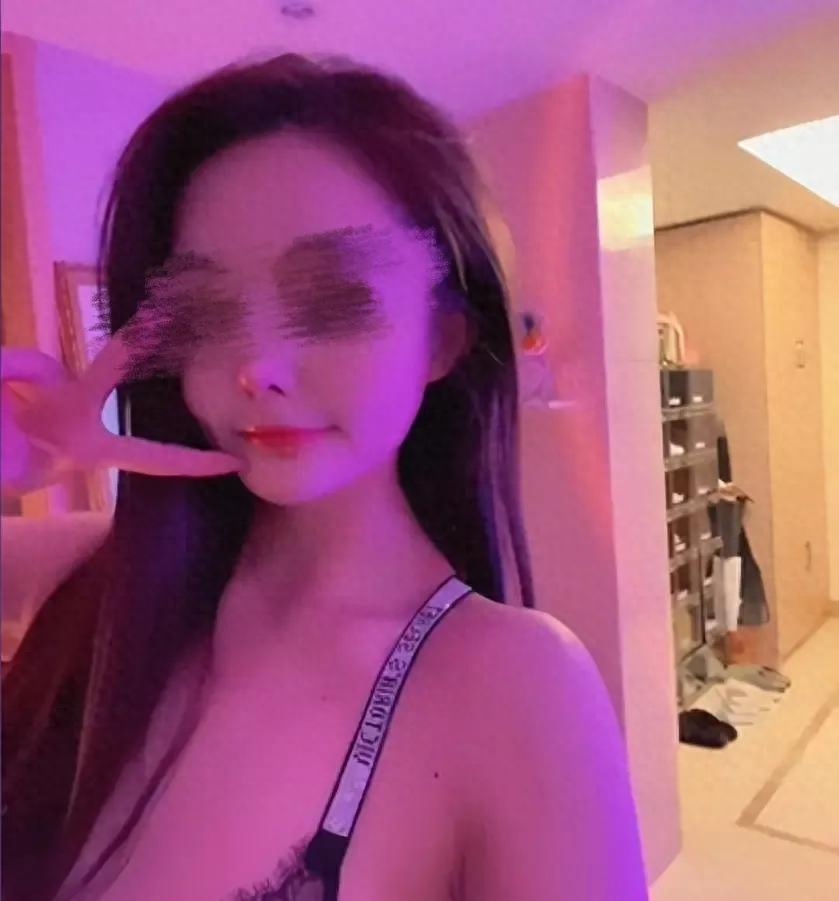 红颜中老报道：新加坡女网红韩菲子辱骂护士事件引发关注：网络舆论揭露其过往行为