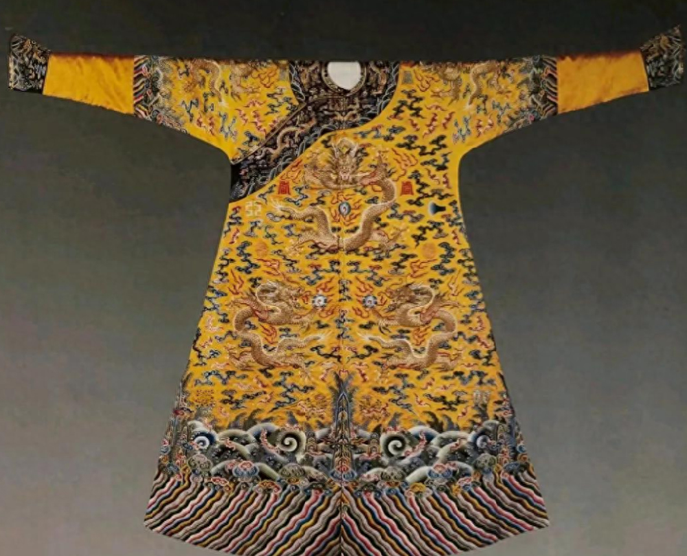 秦始皇的黑色龙袍：后世皇帝为何避而远之？