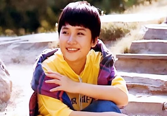 李娜的出家之路：坎坷的童年，音乐梦想，和信仰的旅程