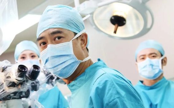 《医道之珠：非凡医者》 张晚意领衔强大阵容，陆川导演医疗题材处女作引期待