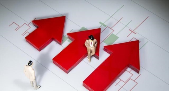 市场动向揭秘：A股三大指数角逐激烈，11月14日消息或致大变盘