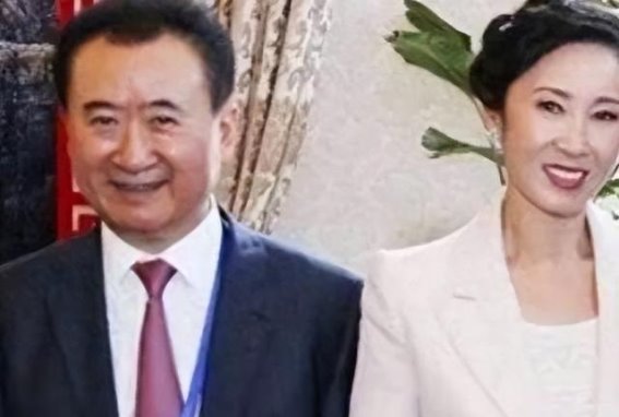 豪门夫人林宁：助力王健林还清2000亿，坚守万达浴火，非凡不简单！