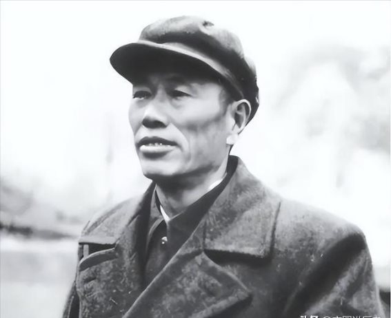 岁月沉淀的战友情：邓华将军在四川的岁月