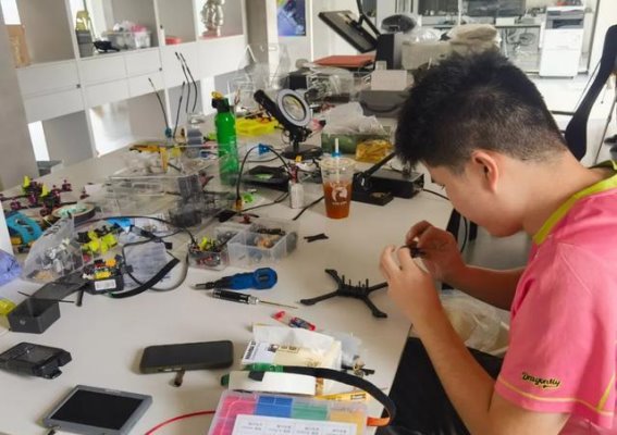 小昆山镇的无人机竞速营地：古文化遗址上的新生机