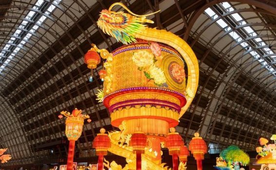 2025青岛新春艺术彩灯节：璀璨启幕，点亮西海岸的冬日之夜