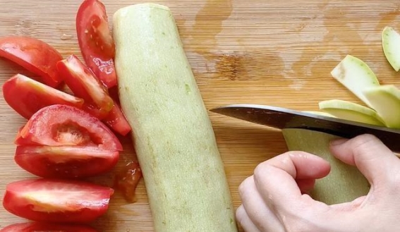 今日立秋，老人说立秋吃一宝，不往医院跑”，具体指啥？咋吃？