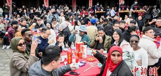 百家宴：泰顺元宵的团圆与传承