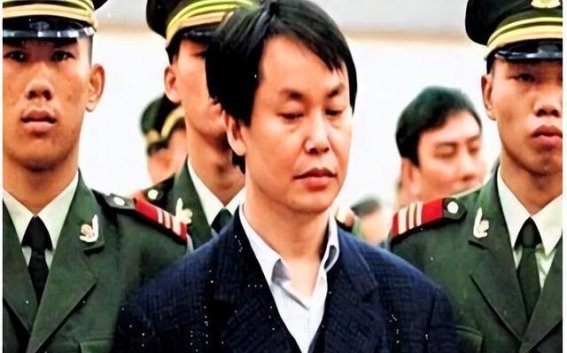 世纪贼王的陨落与财富之谜：张子强的黑道传奇