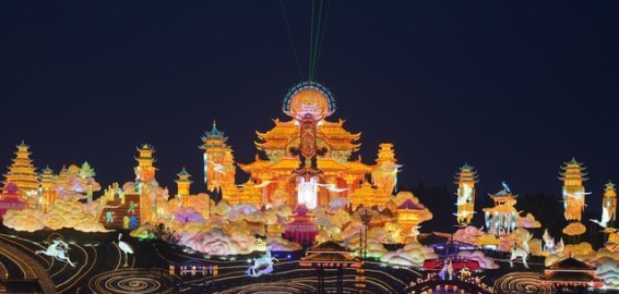 重庆高铁直达自贡，春游新热点：灯会与非遗文化的完美融合