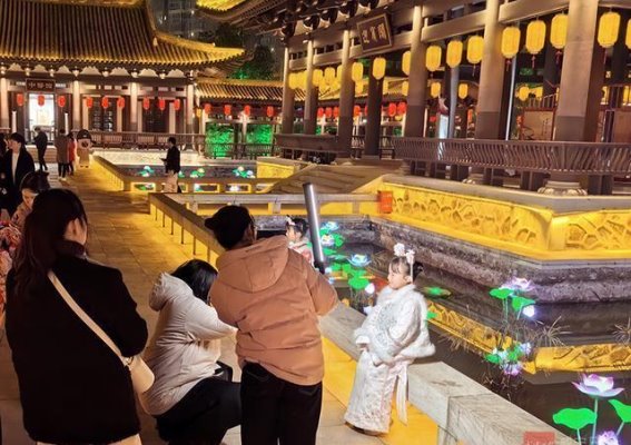 夜游龙潭里，品味宋代古韵