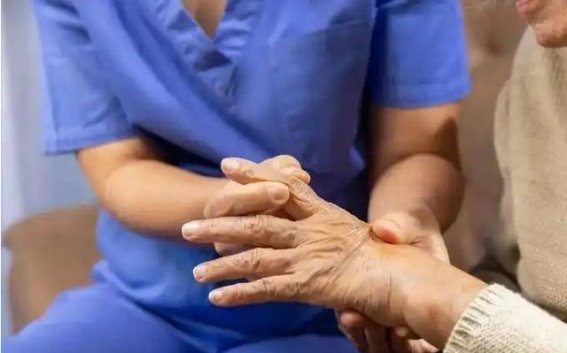 痛风患者警惕：这四种常见蔬菜或成尿酸高涨的“元凶”