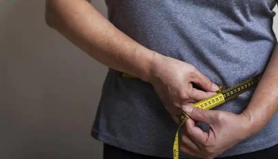 肝脏硬化的早期信号：面部的三大警示不可忽视