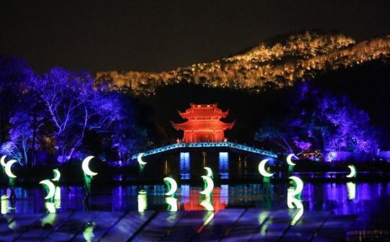 印象西湖《最忆是杭州》2025首演：无人机表演带来震撼体验