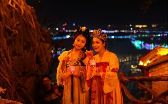 二月二，七星揽月—肇庆夜爬登高摘星活动精彩回顾