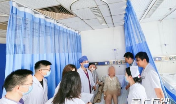 超显微外科技术助力癌症术后患者恢复正常生活