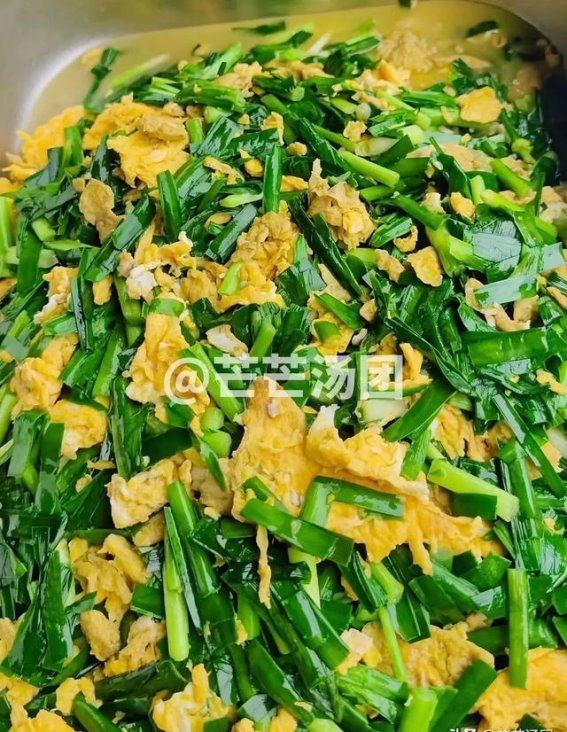 90后摆摊卖盒饭第四天，挣钱讨媳妇，今日营业额654元