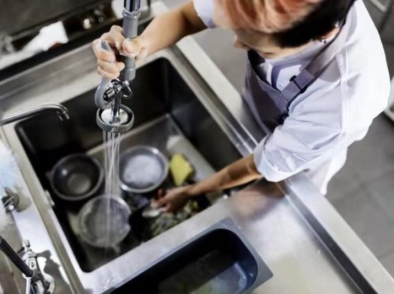 家庭洗碗的隐患：五个不当习惯可能致癌