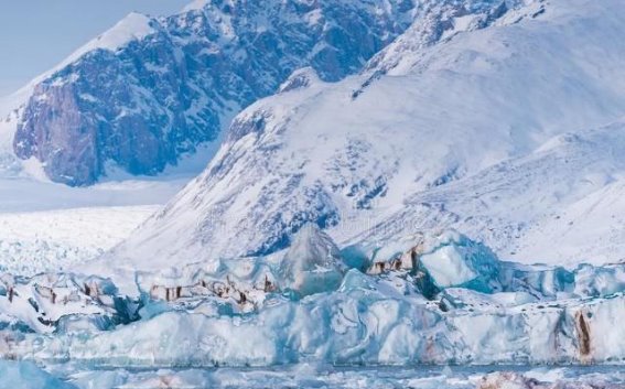 为何阿拉斯加的山峰名称从麦金利山改为德纳里山？