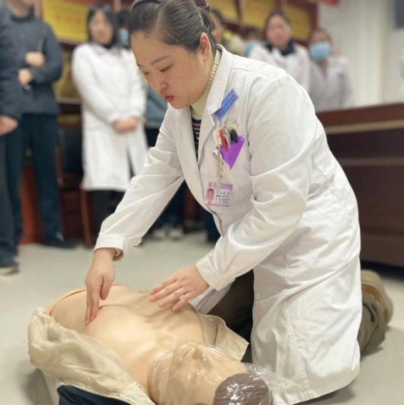 胡集镇卫生院开展心肺复苏培训 提升急救能力