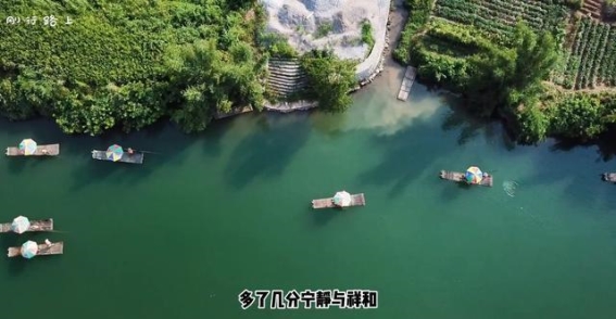 冬日桂林：雾霭笼罩中的山水秘境