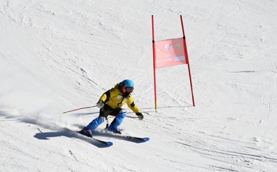 新春走基层：祁连山下冰雪热潮的背后