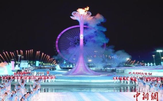 哈尔滨亚冬会：冰雪之美与旅游热潮的完美碰撞