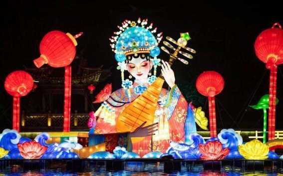 台儿庄古城：元宵夜的灯海奇观