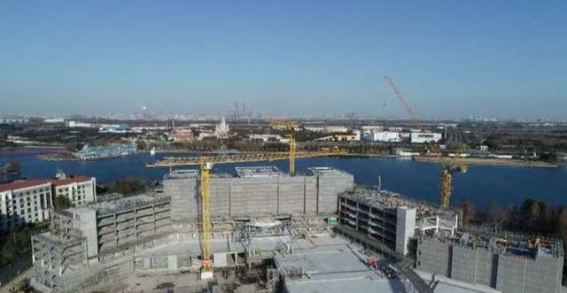 上海迪士尼度假区扩建项目进入新阶段，第三座主题酒店主体结构顺利完工