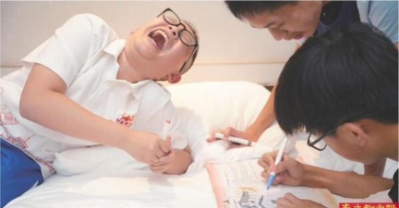 侨乡情深，心连心——记第八届“同根同源同心”穗港澳台青少年学习营