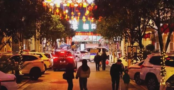 镇坪县春节文旅产业蓬勃发展 文化消费与乡村旅游双轮驱动