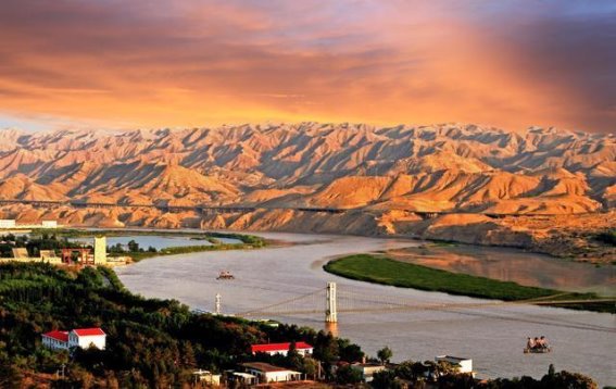 沙漠中的“水城”：中卫市如何在旅游业中崭露头角