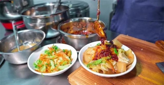 春日武威：在历史的长河中邂逅诗意