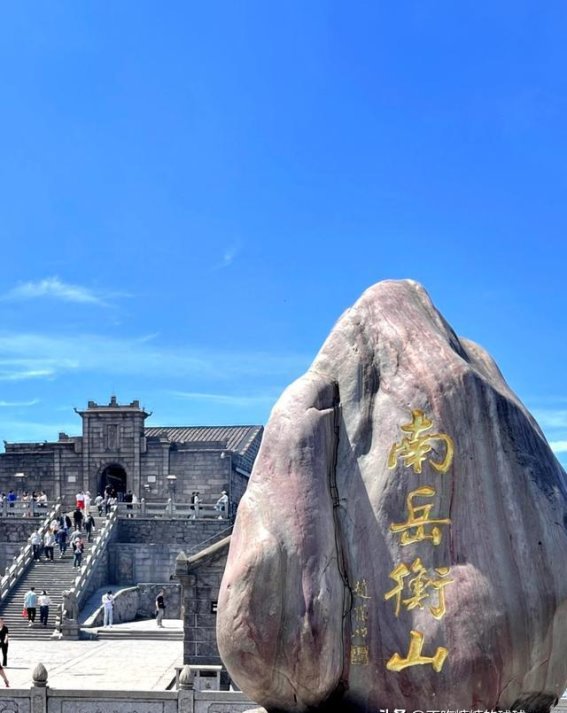 中国最美的10大名山，挑战自我，寻找自然的奇迹