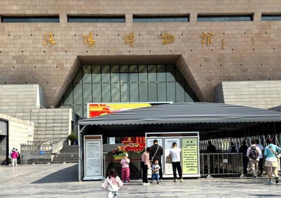 一人一车沿黄河自驾第18天：游龙门石窟，探隋唐大运河博物馆