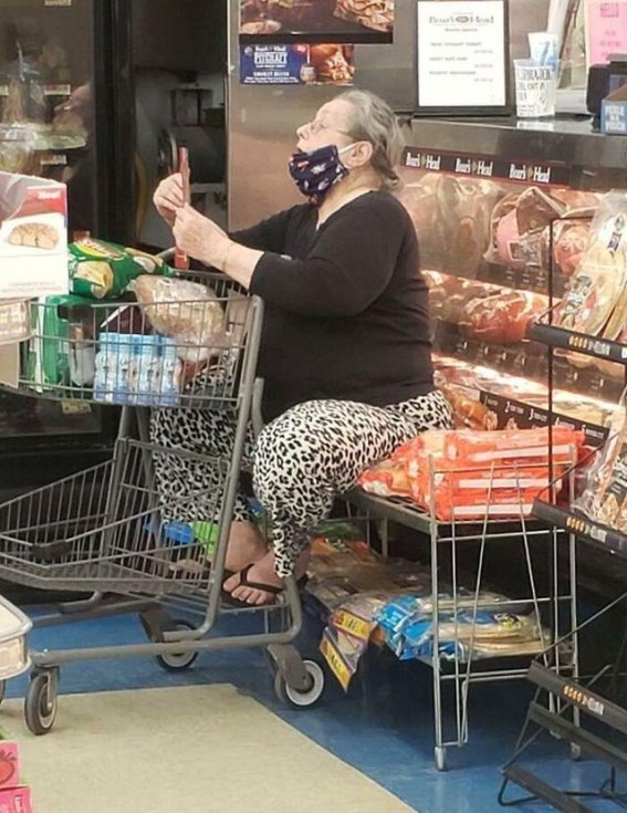 当人性遭遇冷漠，这个世界该何去何从