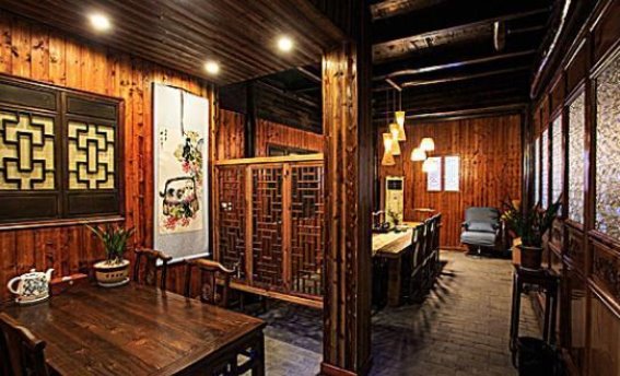 古代客栈行话中的“打尖”与“住店”：一场文化与习俗的探秘之旅