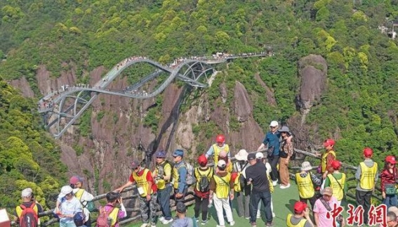 神仙居：中韩登山爱好者的心灵之地