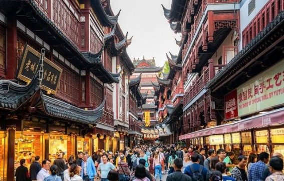 中秋假期旅游市场的新趋势：拼假出行与生活感旅行的兴起