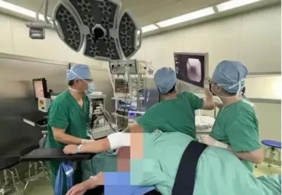 生死边缘的“肺部清洗”：一场与“牛奶肺”的生死较量