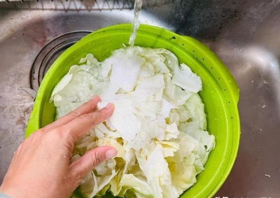 【美食】煮一锅地道的开阳白菜，烹制一幅绚烂的味觉画卷