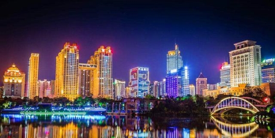 广西城市化战略大调整：南宁与柳州的崛起及其影响