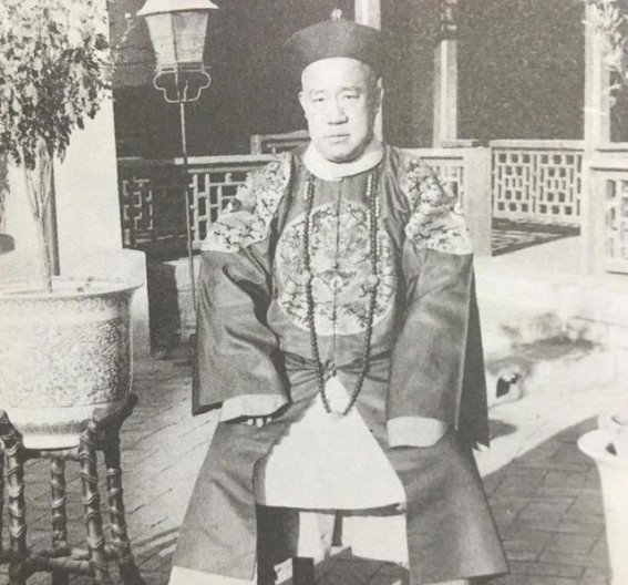 晚清的转折点：载沣的年轻气盛如何加速了清朝的覆灭