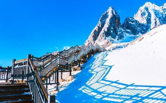 探索玉龙雪山冰川公园的独特魅力