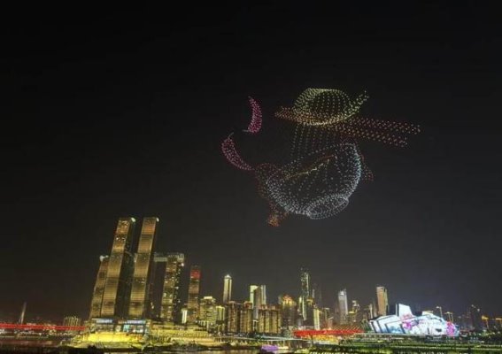 5000架无人机点亮山城，重庆魅力绽放